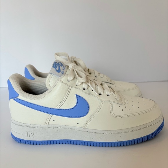 Nike Air Force 1 Low White University Blue Size 6Y Youth DC9486-104 - Picture 2 of 11